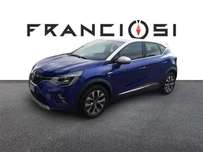 Renault Captur Plug-in Hybrid E-Tech 160 CV Intens del 2021 usata a Mirandola