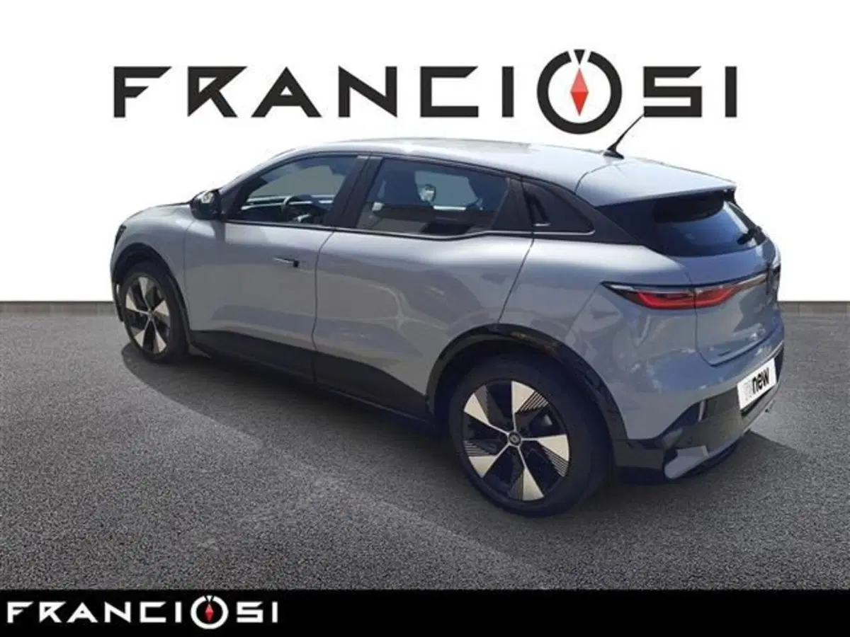 Renault Megane E-Tech Electric usata a Modena (3)
