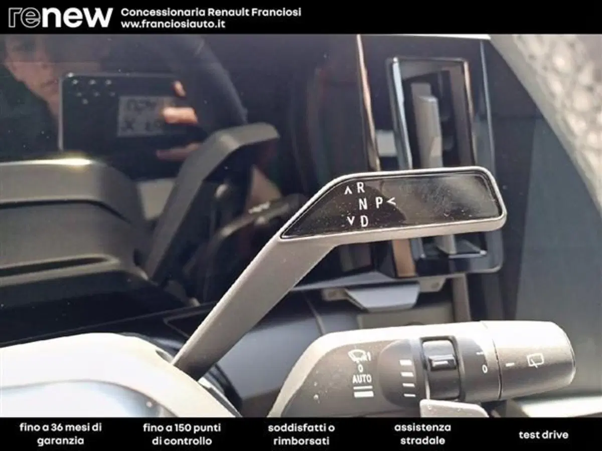 Renault Megane E-Tech Electric usata a Modena (10)