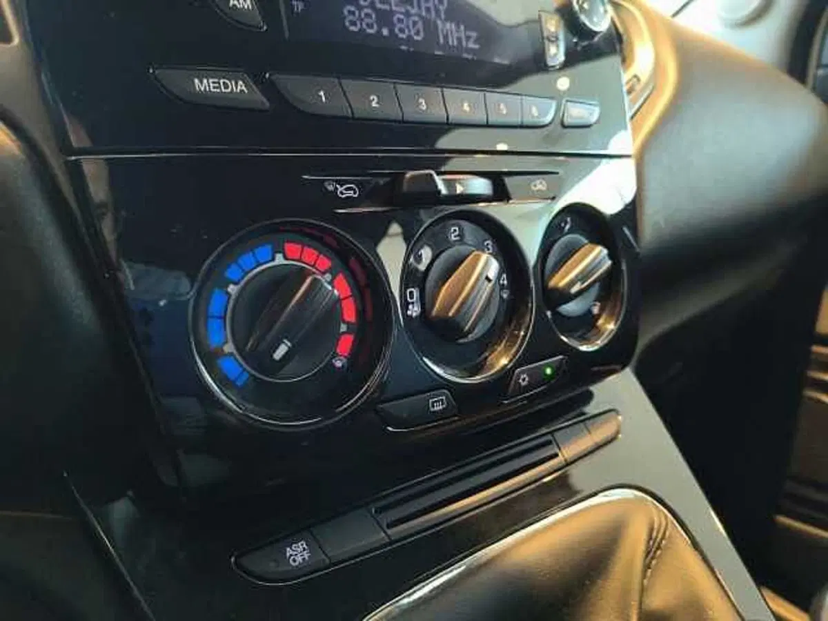 Lancia Ypsilon usata a Forlì-Cesena (16)