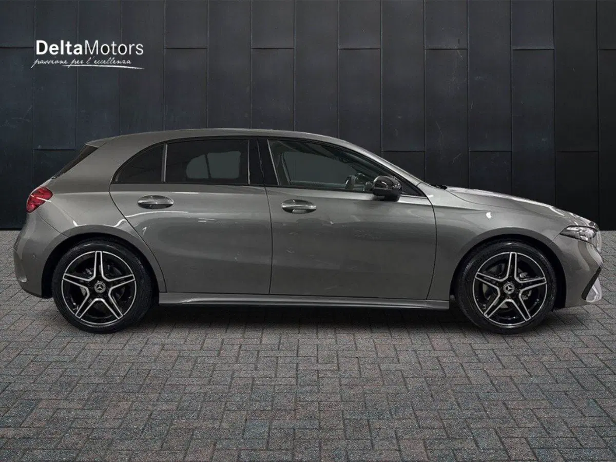 Mercedes-Benz Classe A Sedan nuova a Macerata (5)
