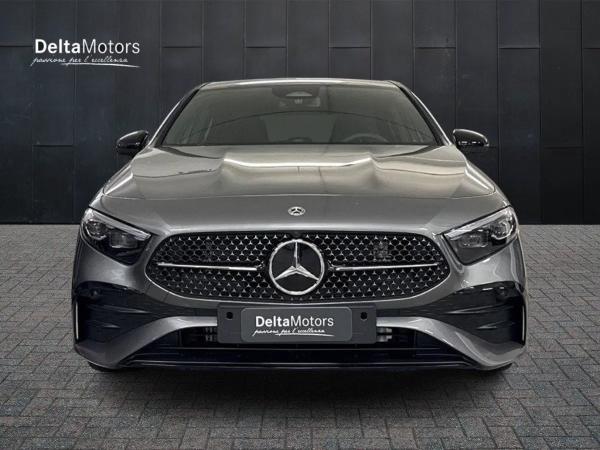 Mercedes-Benz Classe A Sedan nuova a Macerata (6)