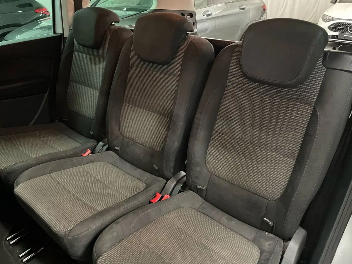 Volkswagen Sharan usata a Macerata (13)