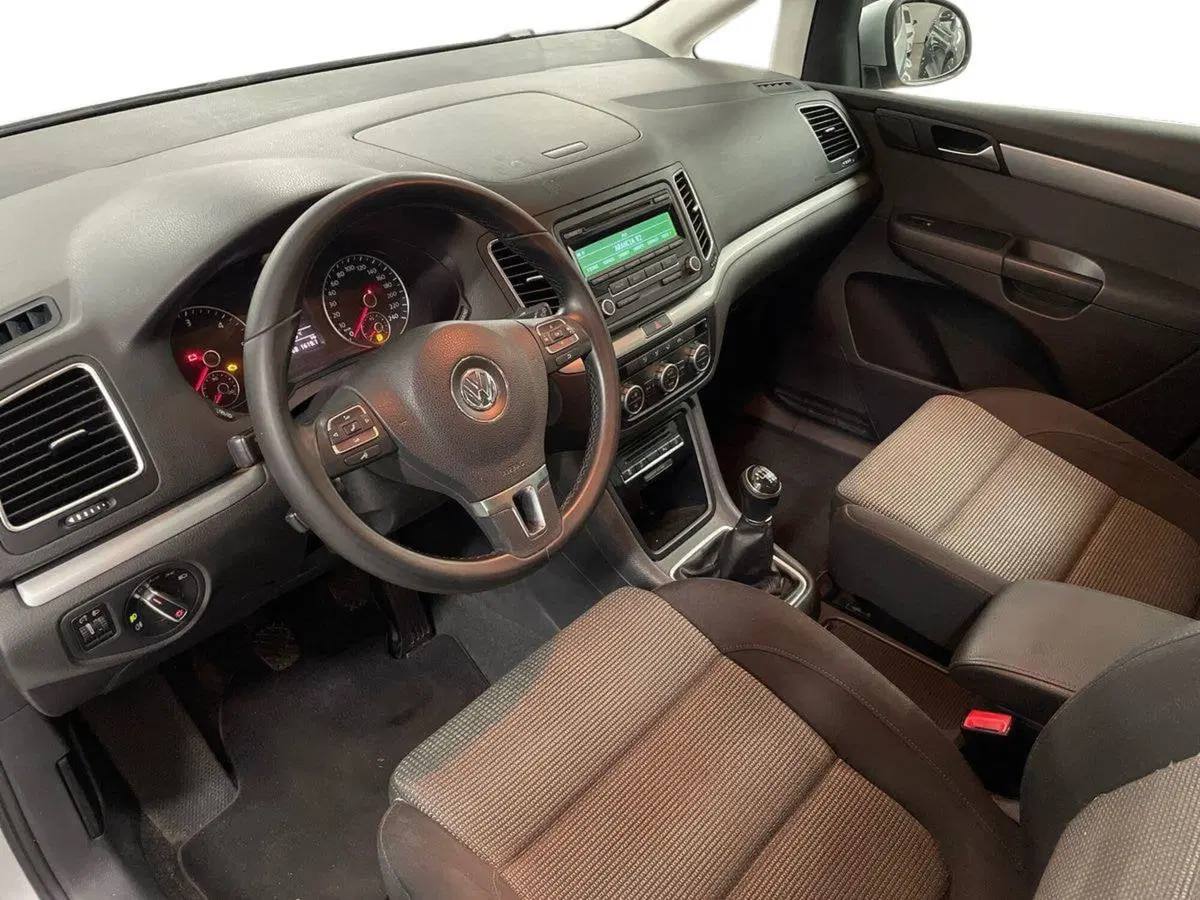 Volkswagen Sharan usata a Macerata (16)