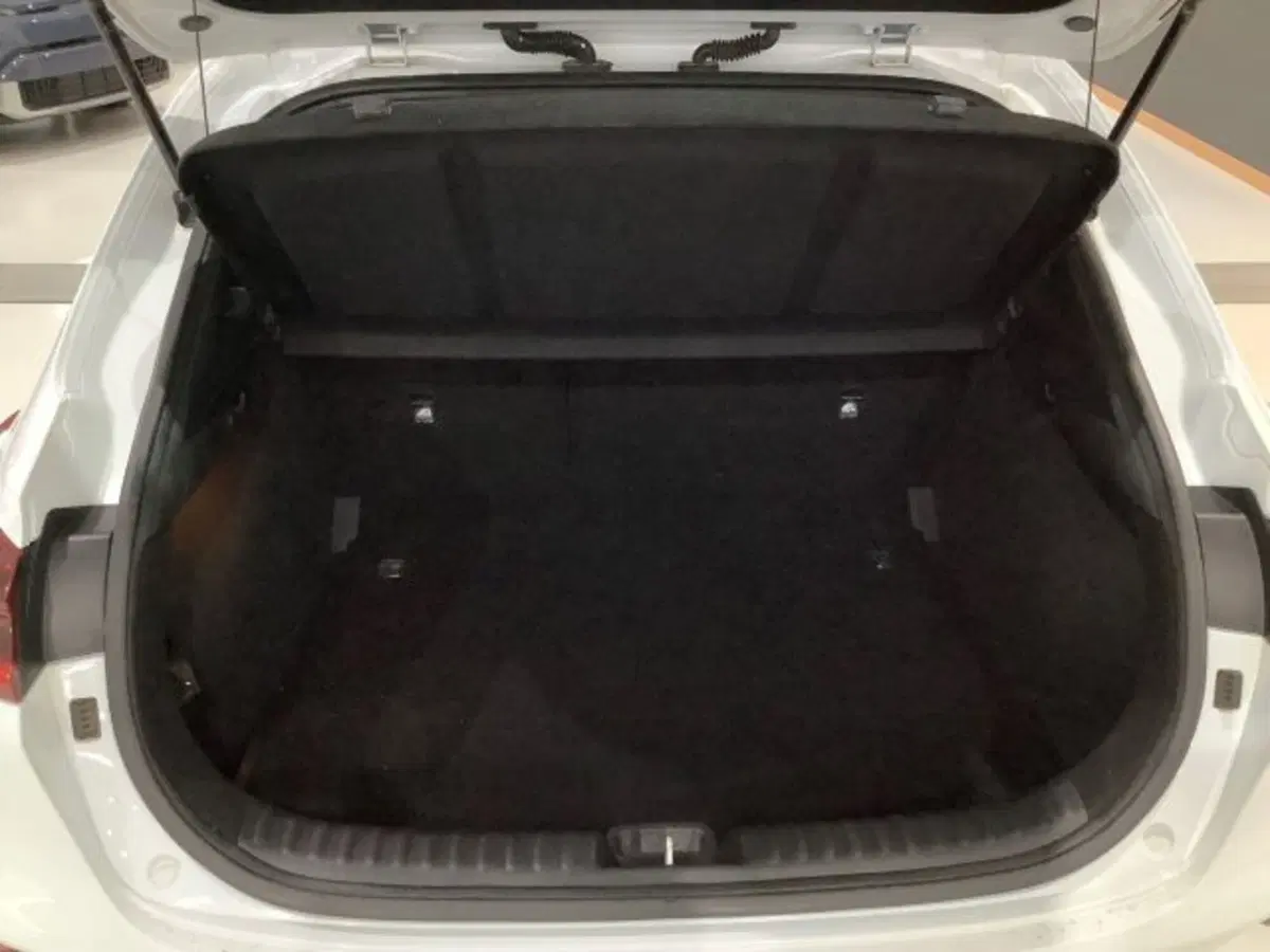 Kia XCeed usata a Catania (12)