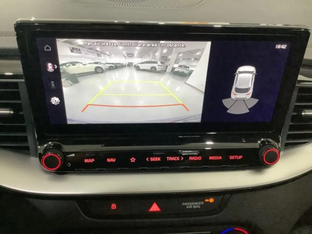 Kia XCeed usata a Catania (17)