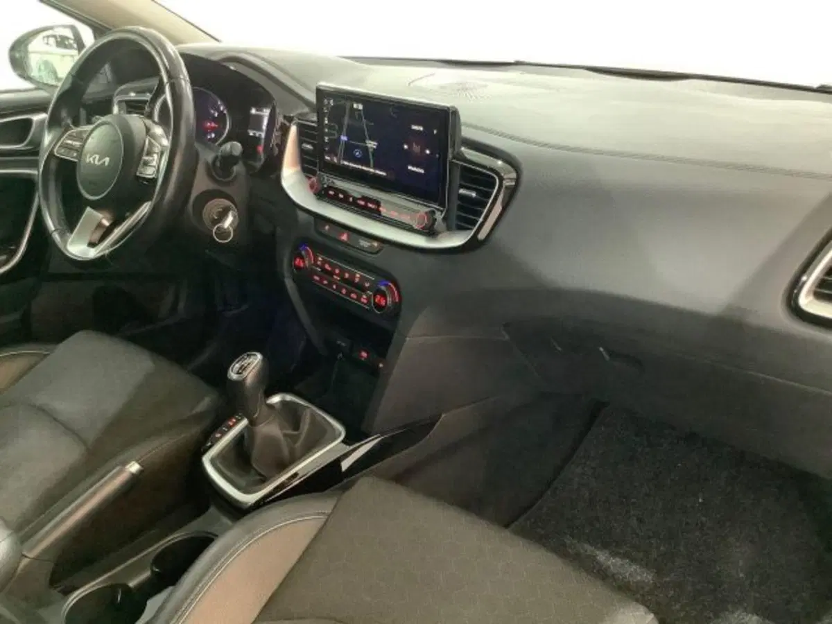Kia XCeed usata a Catania (9)