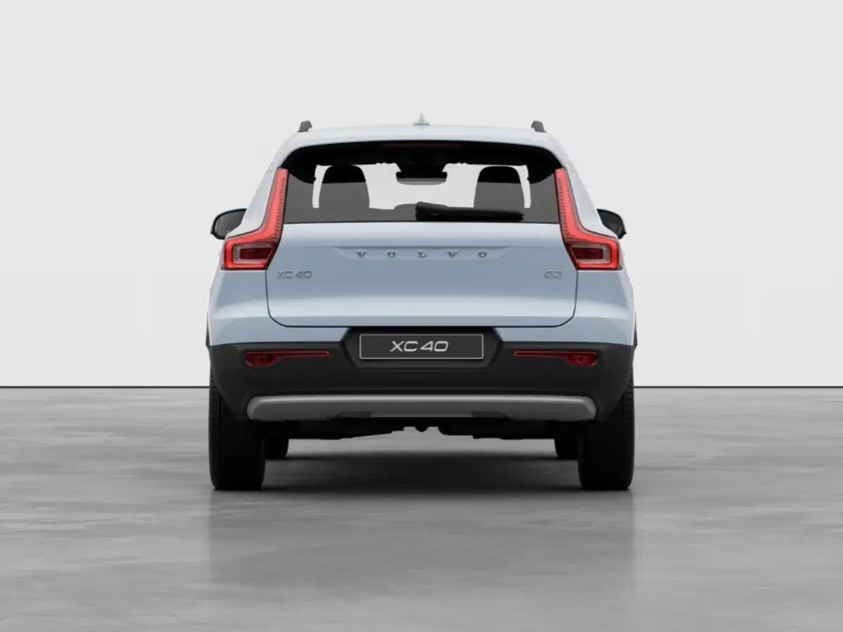 Volvo XC40 nuova a Napoli (4)