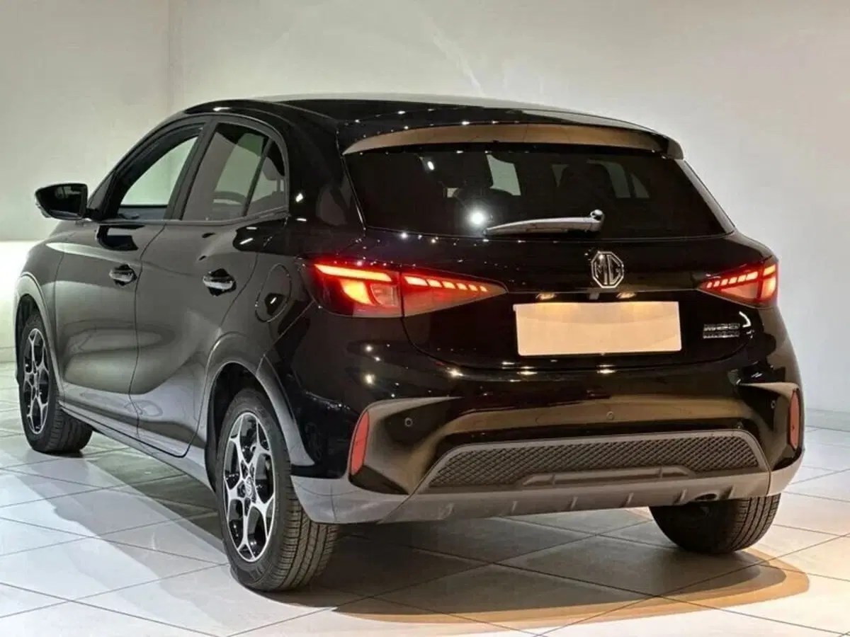 Mg MG3 nuova a Napoli (5)