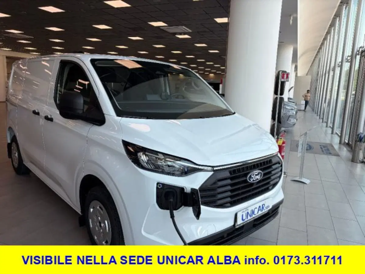 Ford Transit Custom Furgone nuova a Cuneo (2)