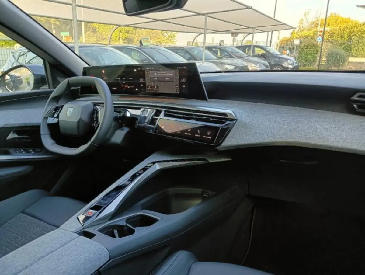 Peugeot 3008 nuova a Brescia (16)