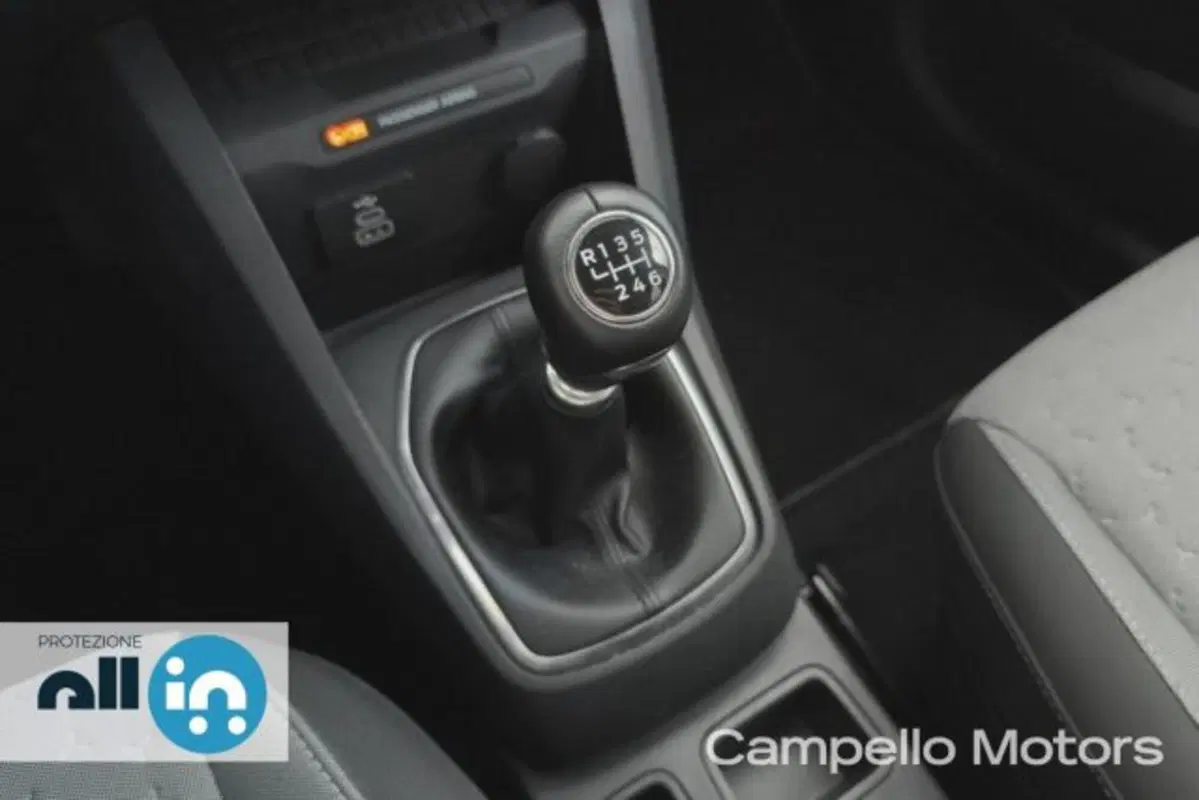 Ford Tourneo Courier usata a Venezia (14)