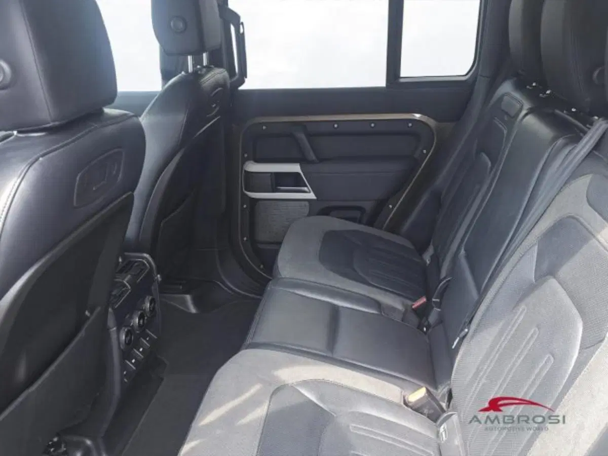 Land Rover Defender usata a Perugia (10)
