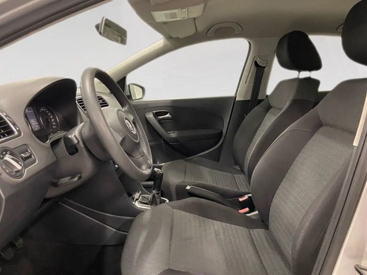 Volkswagen Polo usata a Torino (6)