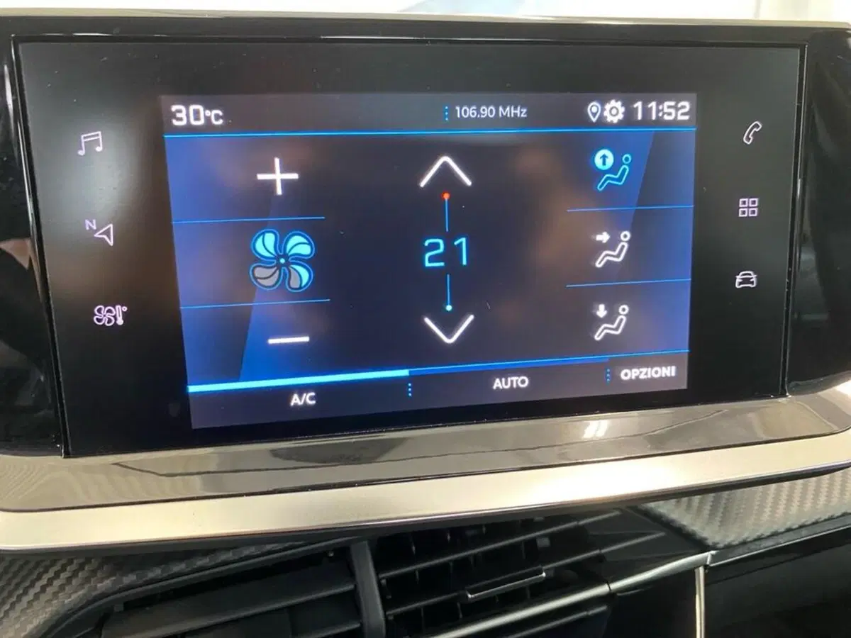 Peugeot 208 usata a Torino (10)
