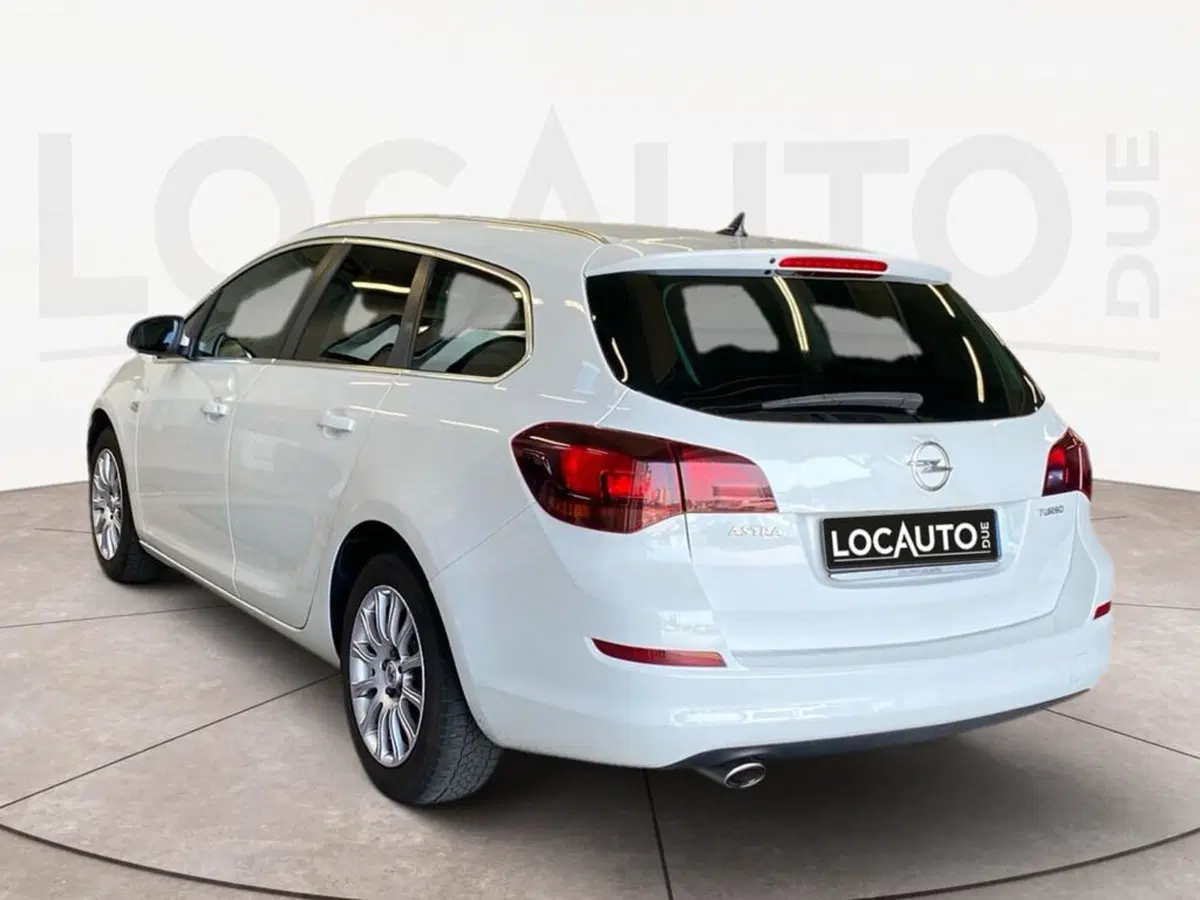 Opel Astra Station Wagon usata a Torino (4)