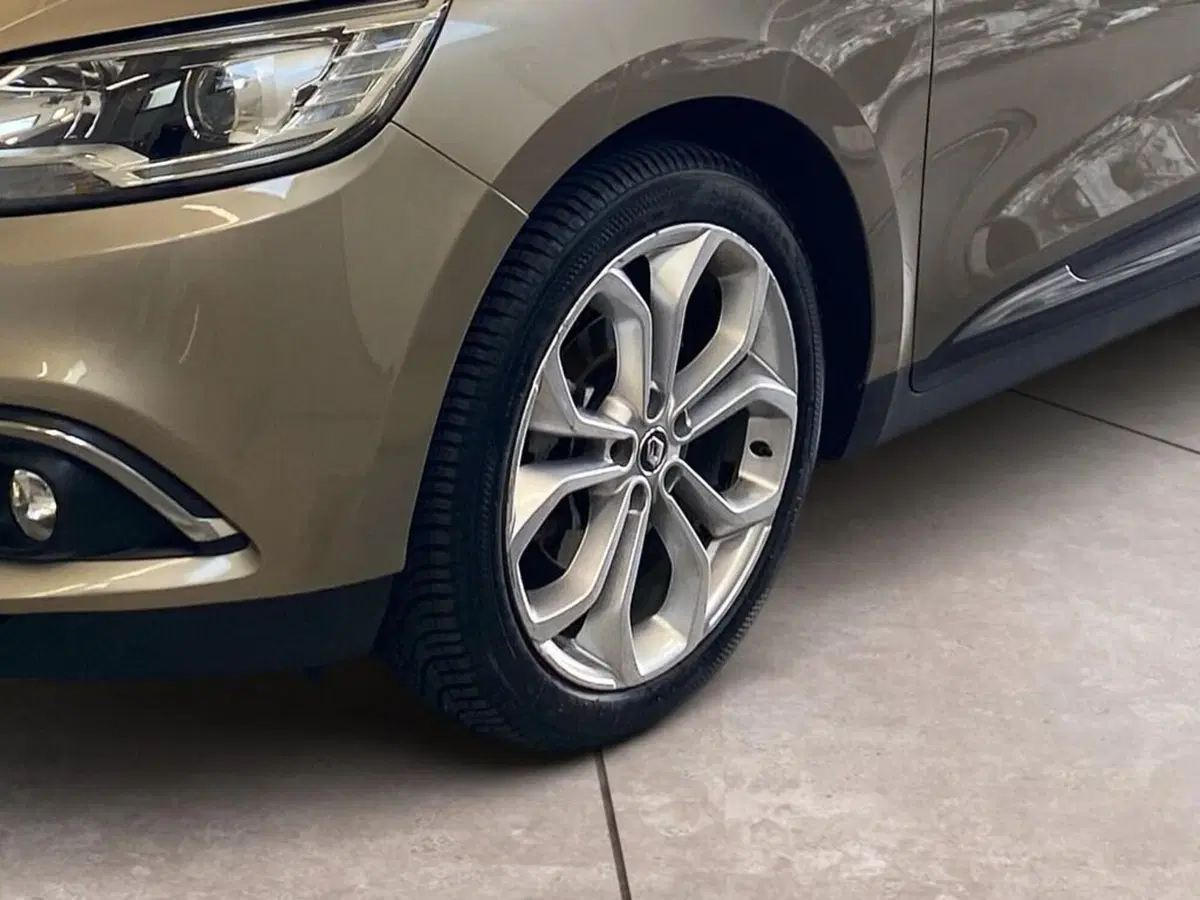 Renault Scenic E-Tech Electric usata a Torino (15)