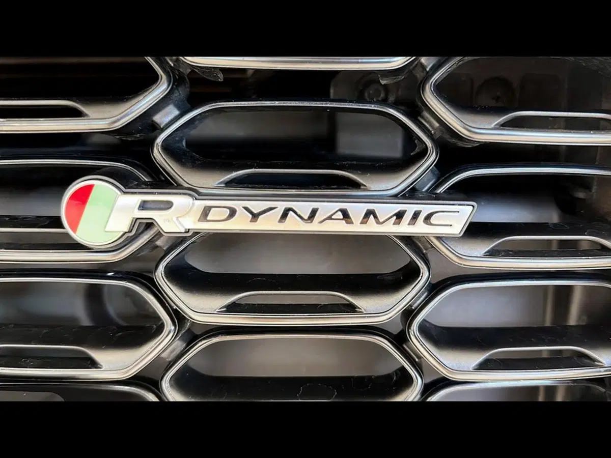 Jaguar F-Type Cabrio usata a Varese (15)