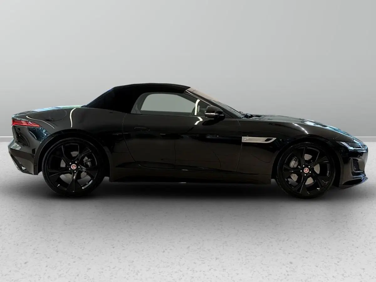 Jaguar F-Type Cabrio usata a Varese (3)