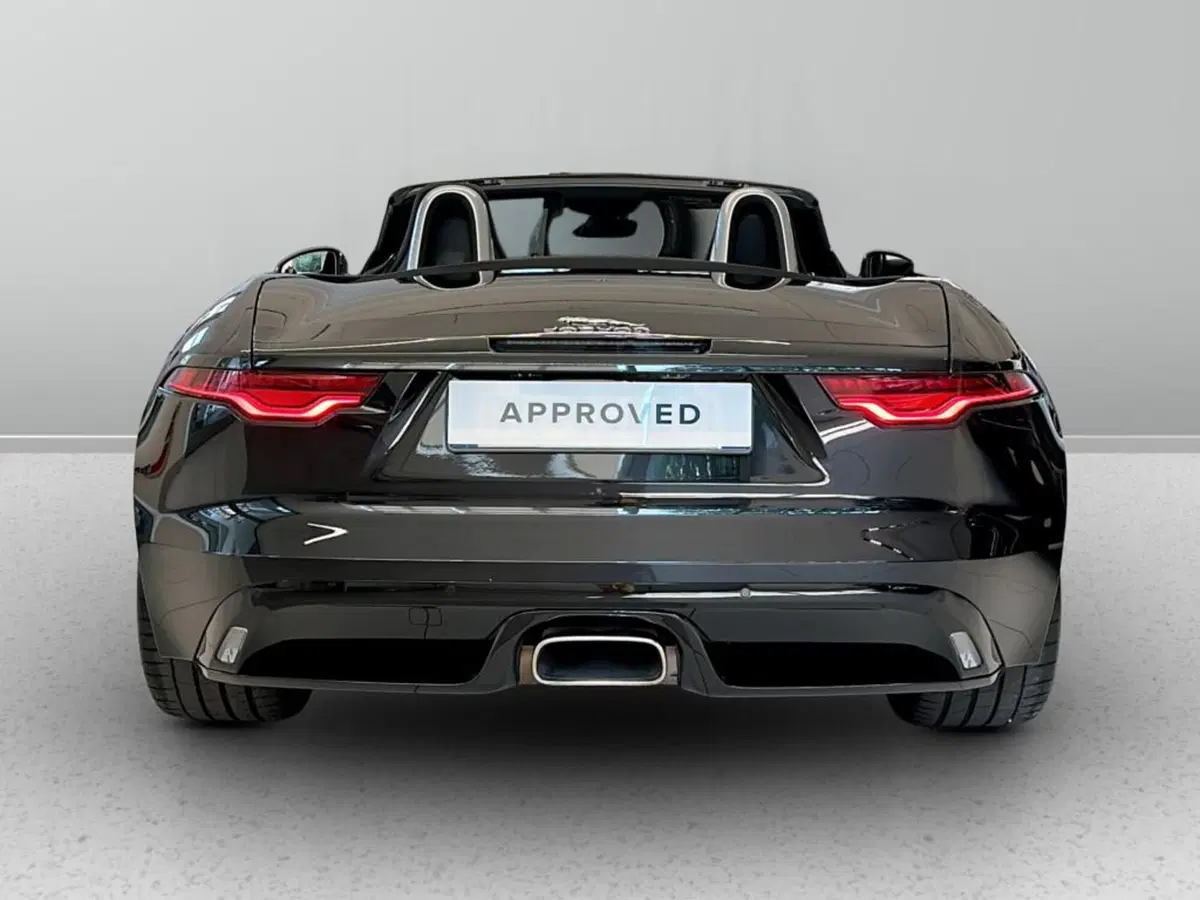 Jaguar F-Type Cabrio usata a Varese (4)