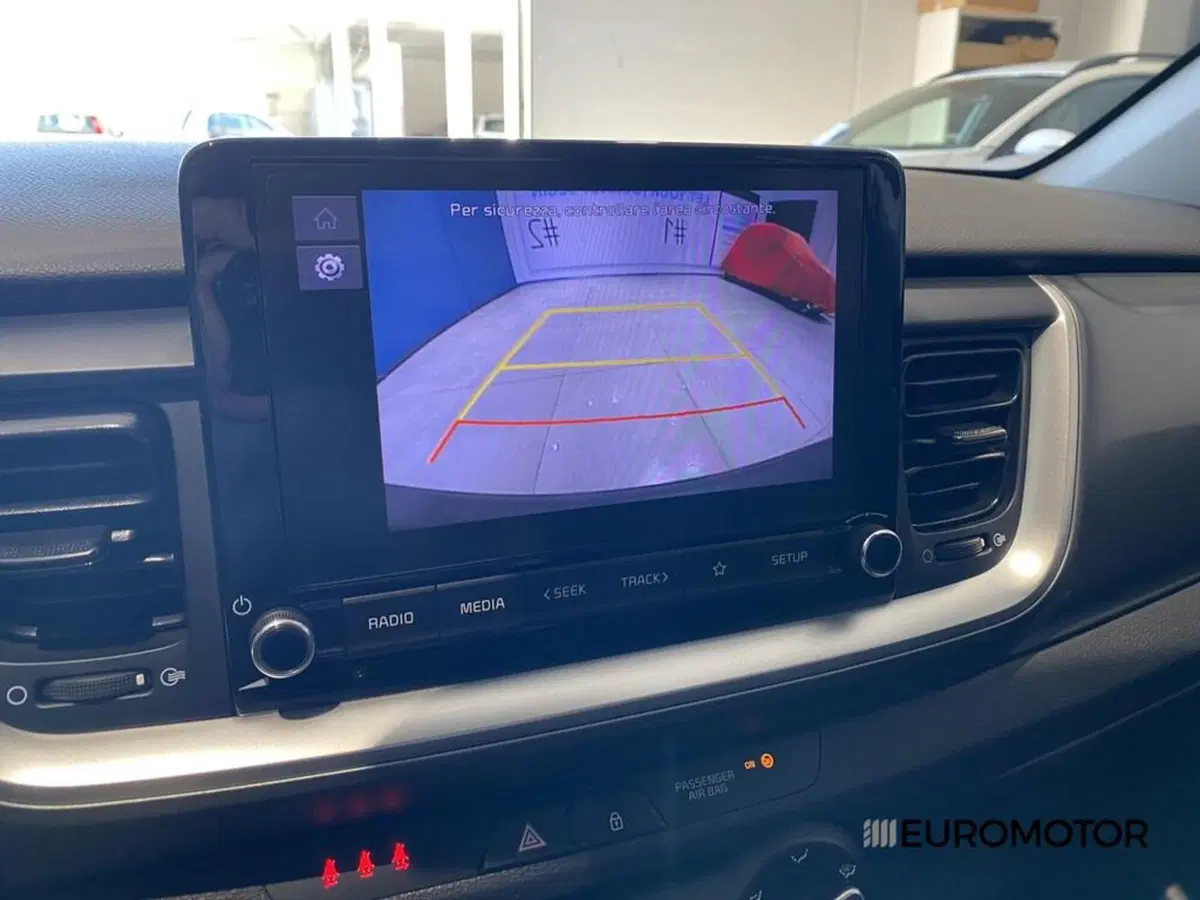 Kia Stonic usata a Bari (11)