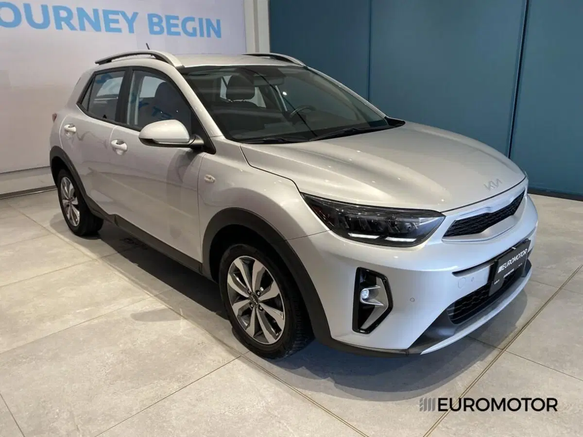 Kia Stonic usata a Bari (3)