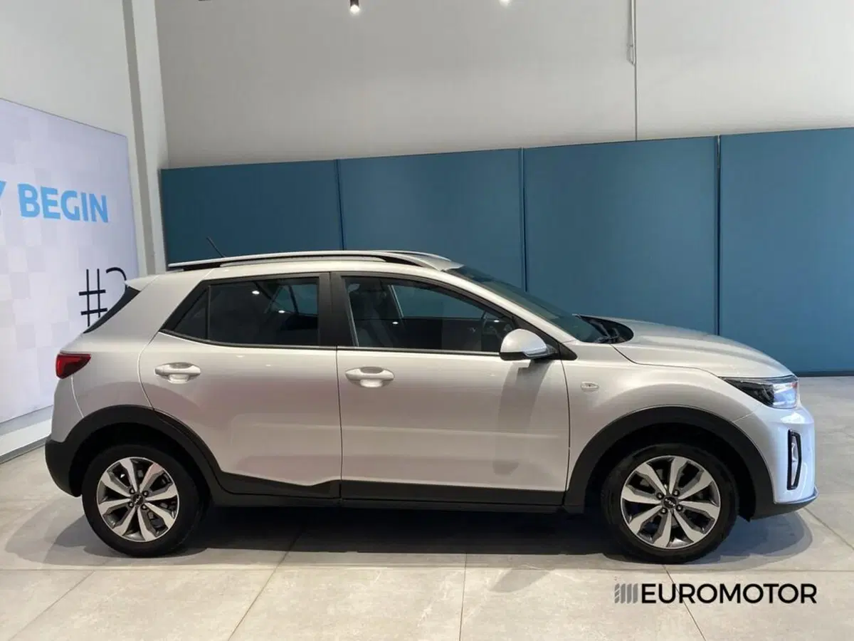 Kia Stonic usata a Bari (6)