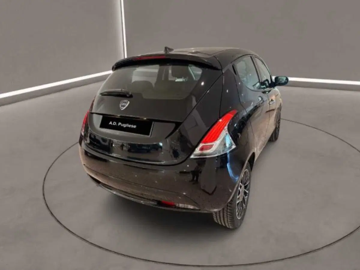 Lancia Ypsilon usata a Caltanissetta (6)