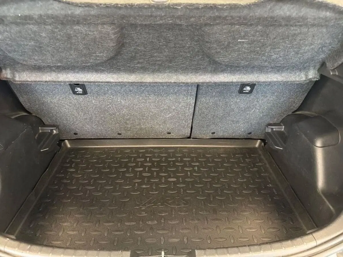 Toyota Yaris usata a Prato (12)