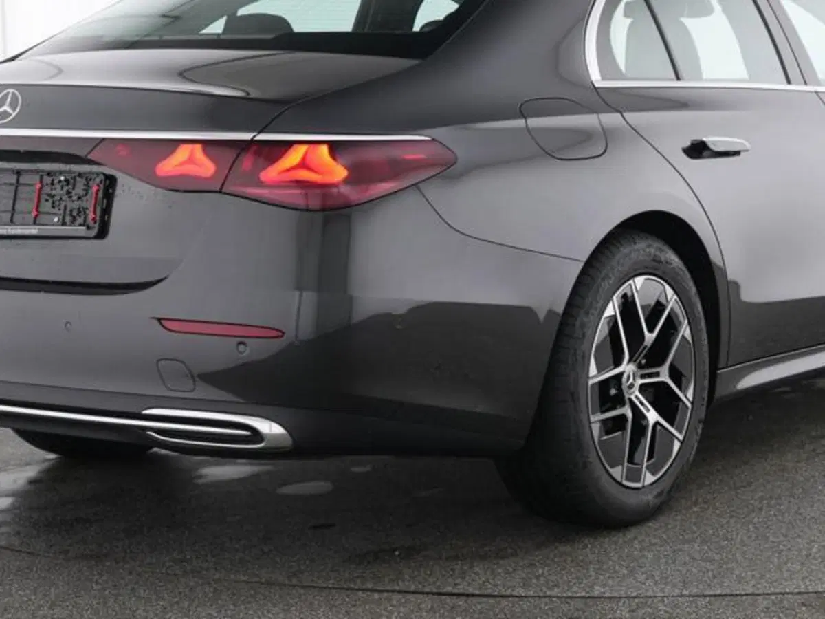 Mercedes-Benz Classe E usata a Milano (10)