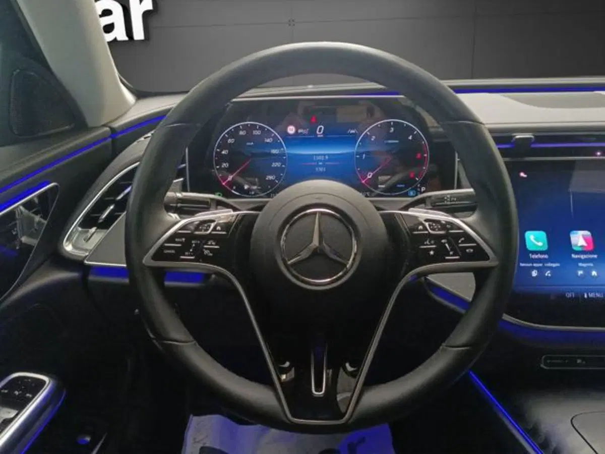 Mercedes-Benz Classe E usata a Milano (10)