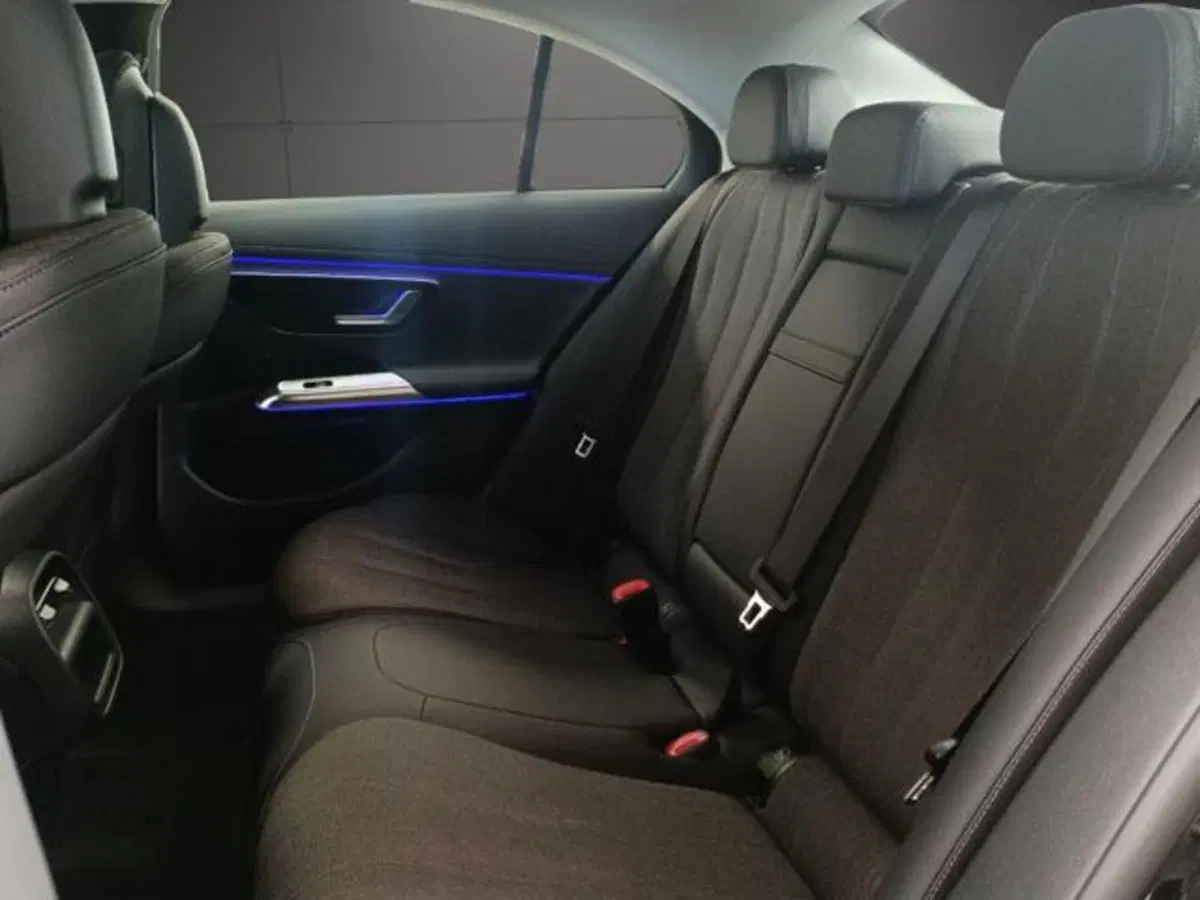 Mercedes-Benz Classe E usata a Milano (12)