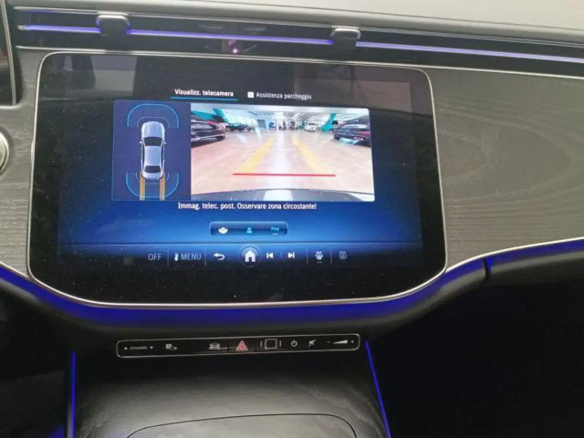 Mercedes-Benz Classe E usata a Milano (16)
