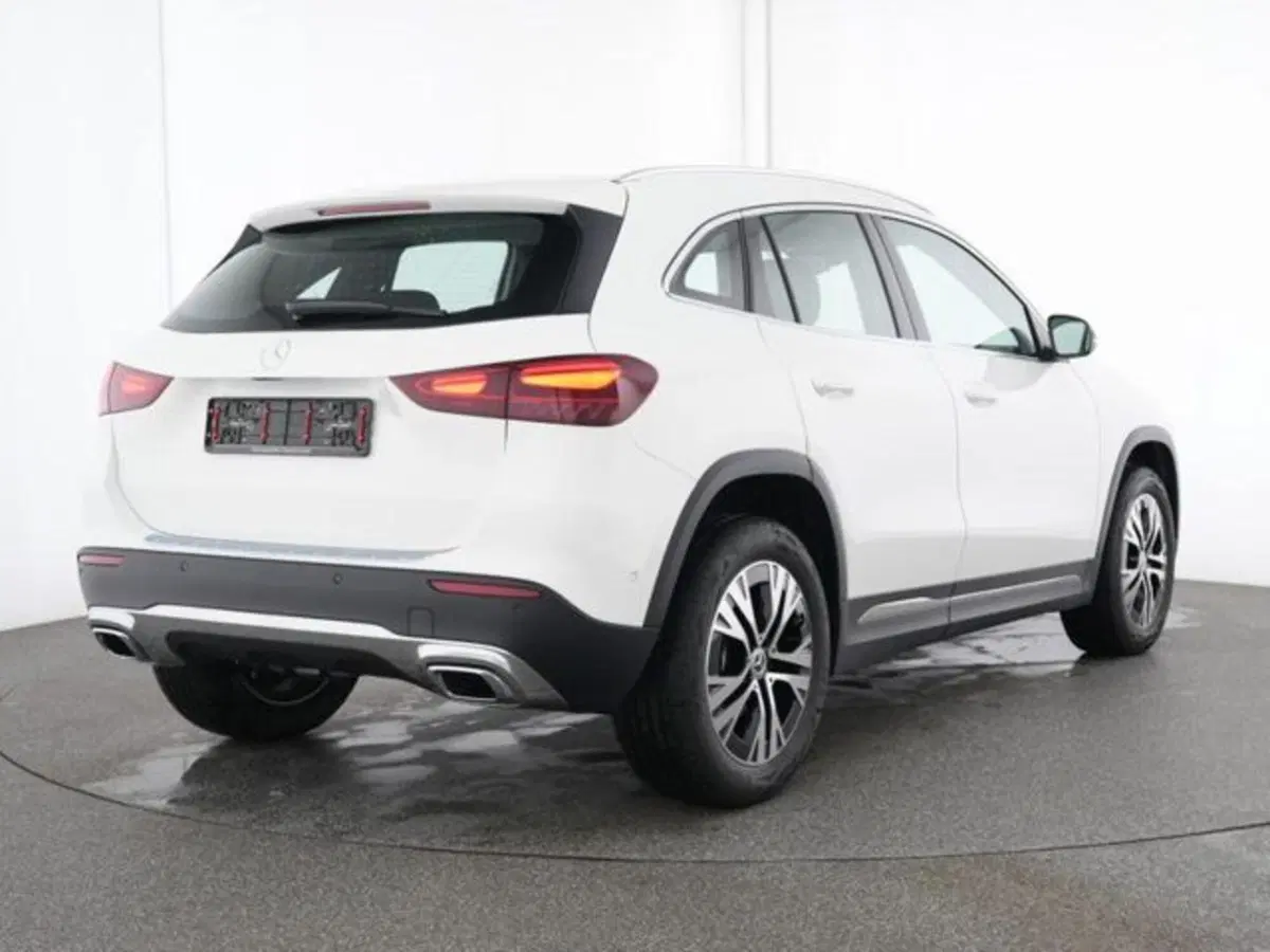 Mercedes-Benz GLA SUV usata a Novara (3)
