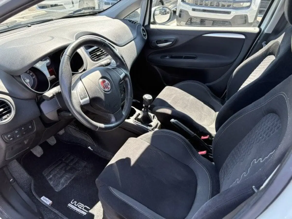 Fiat Punto usata a Macerata (10)