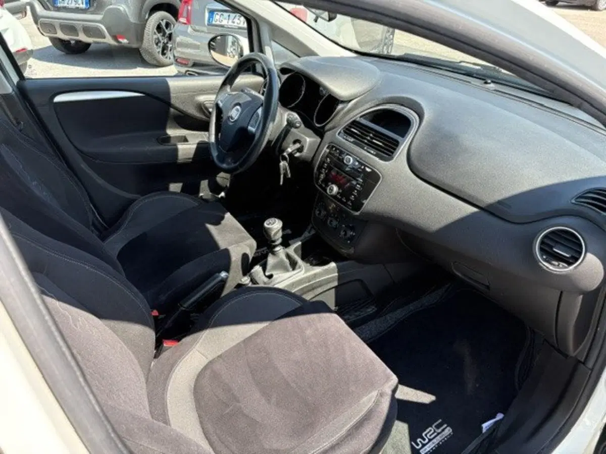 Fiat Punto usata a Macerata (11)