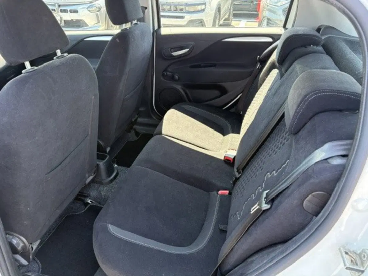 Fiat Punto usata a Macerata (12)