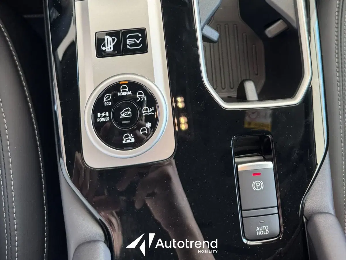 Mitsubishi Outlander nuova a Bari (12)
