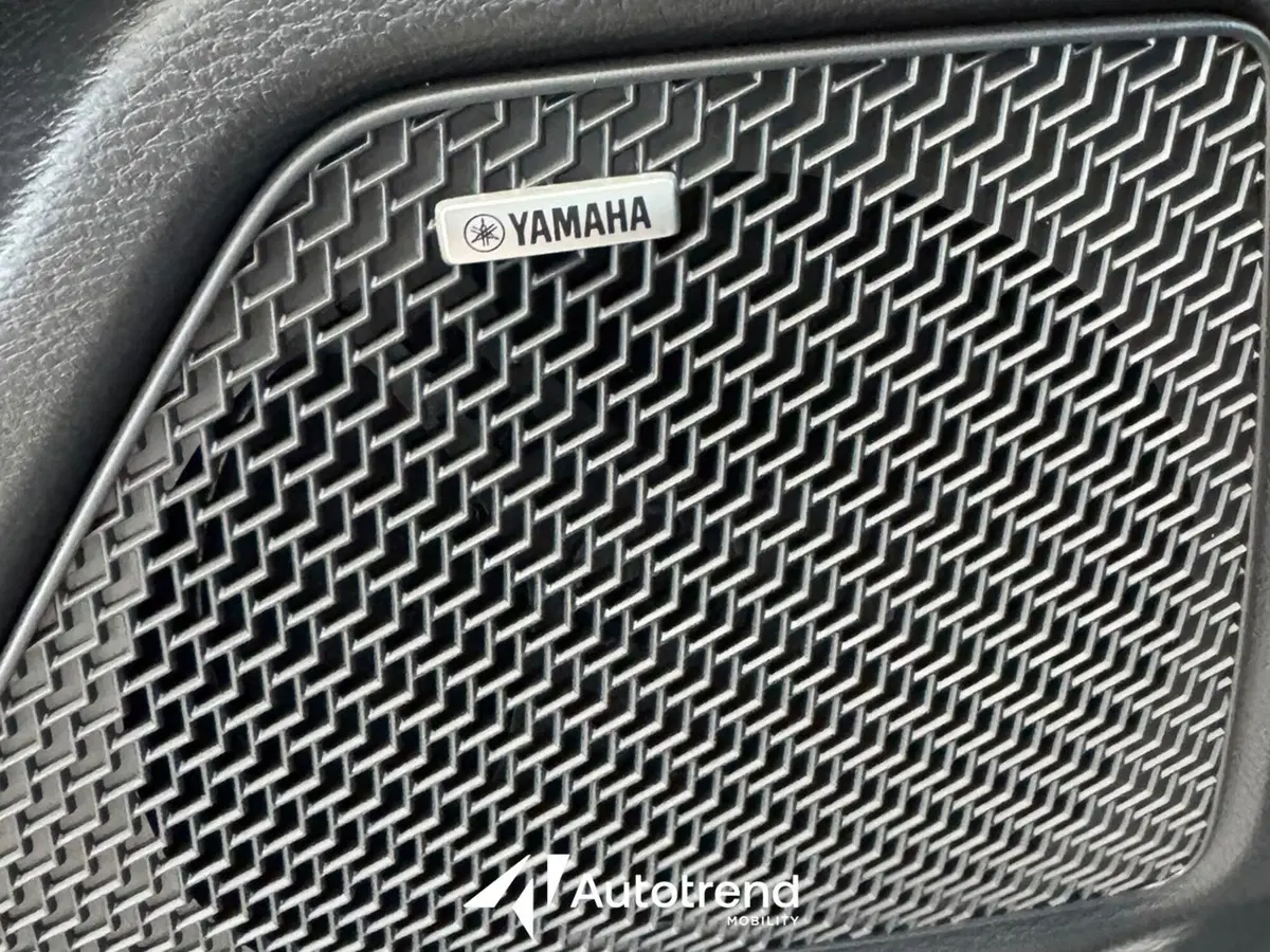 Mitsubishi Outlander nuova a Bari (13)