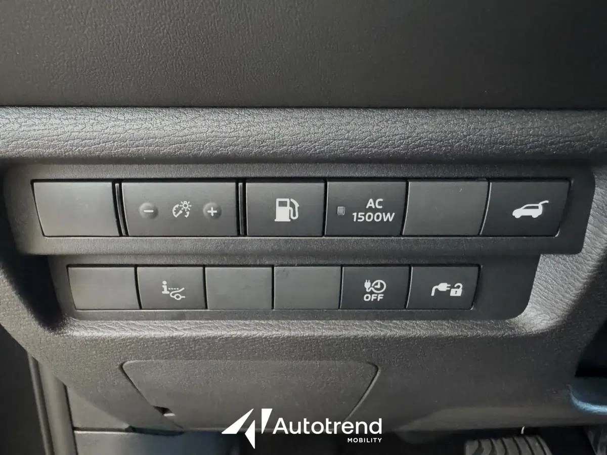 Mitsubishi Outlander nuova a Bari (14)