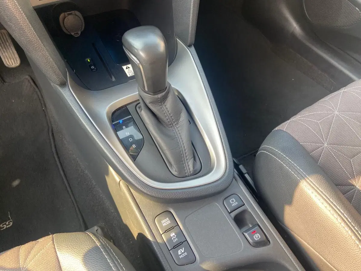 Toyota Yaris Cross usata a Piacenza (13)