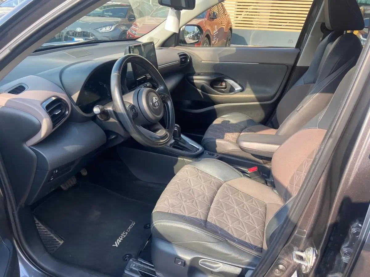 Toyota Yaris Cross usata a Piacenza (14)