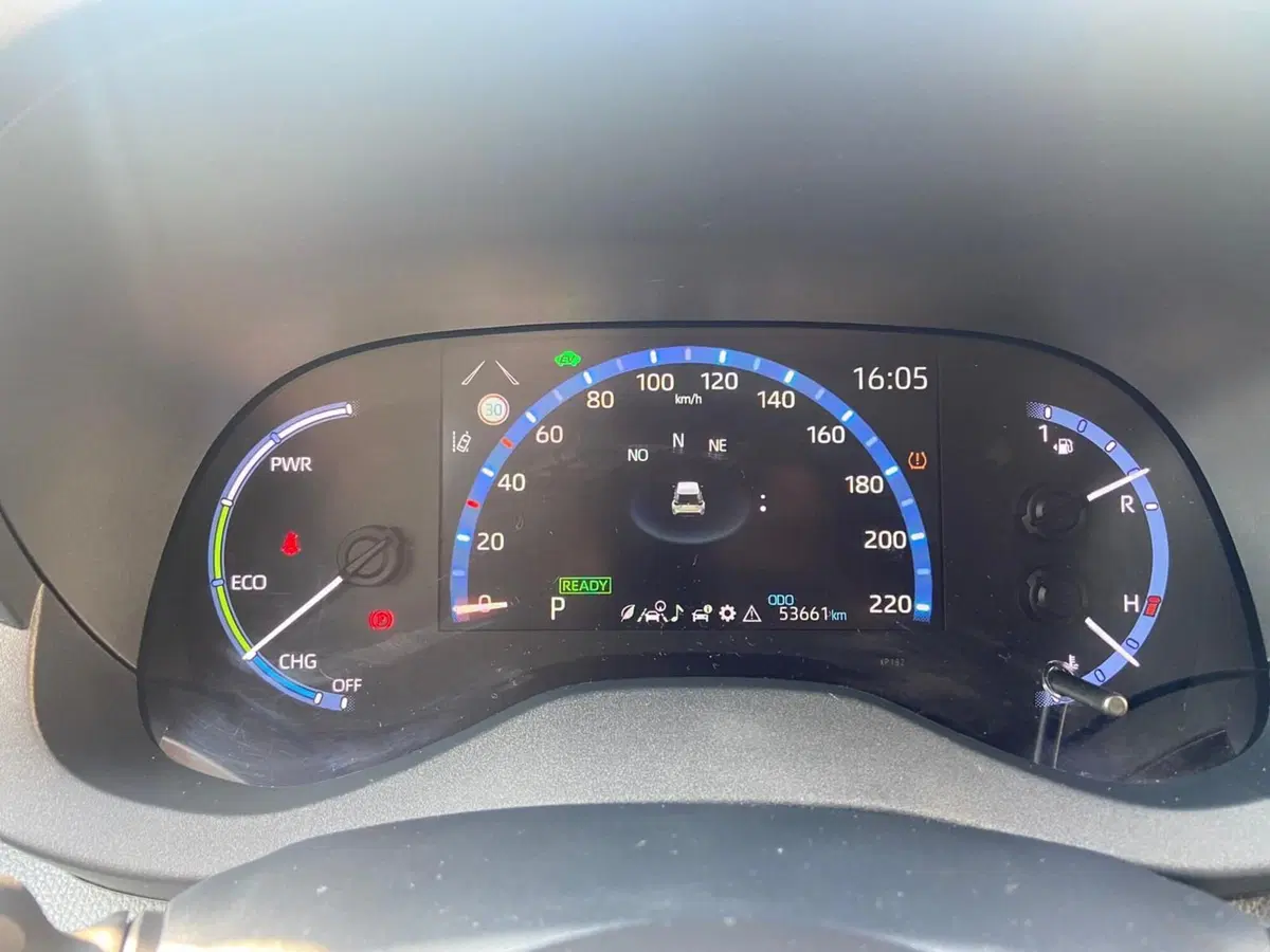 Toyota Yaris Cross usata a Piacenza (15)