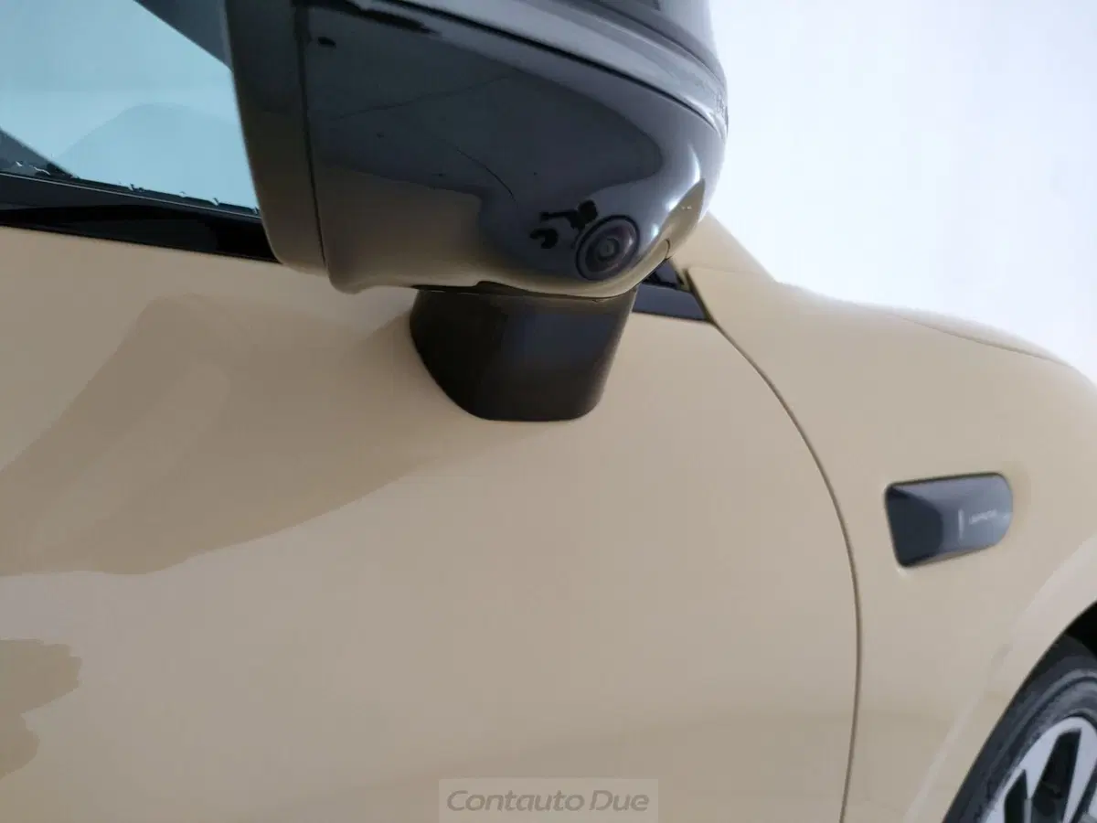 Leapmotor B05 nuova a Caserta (18)