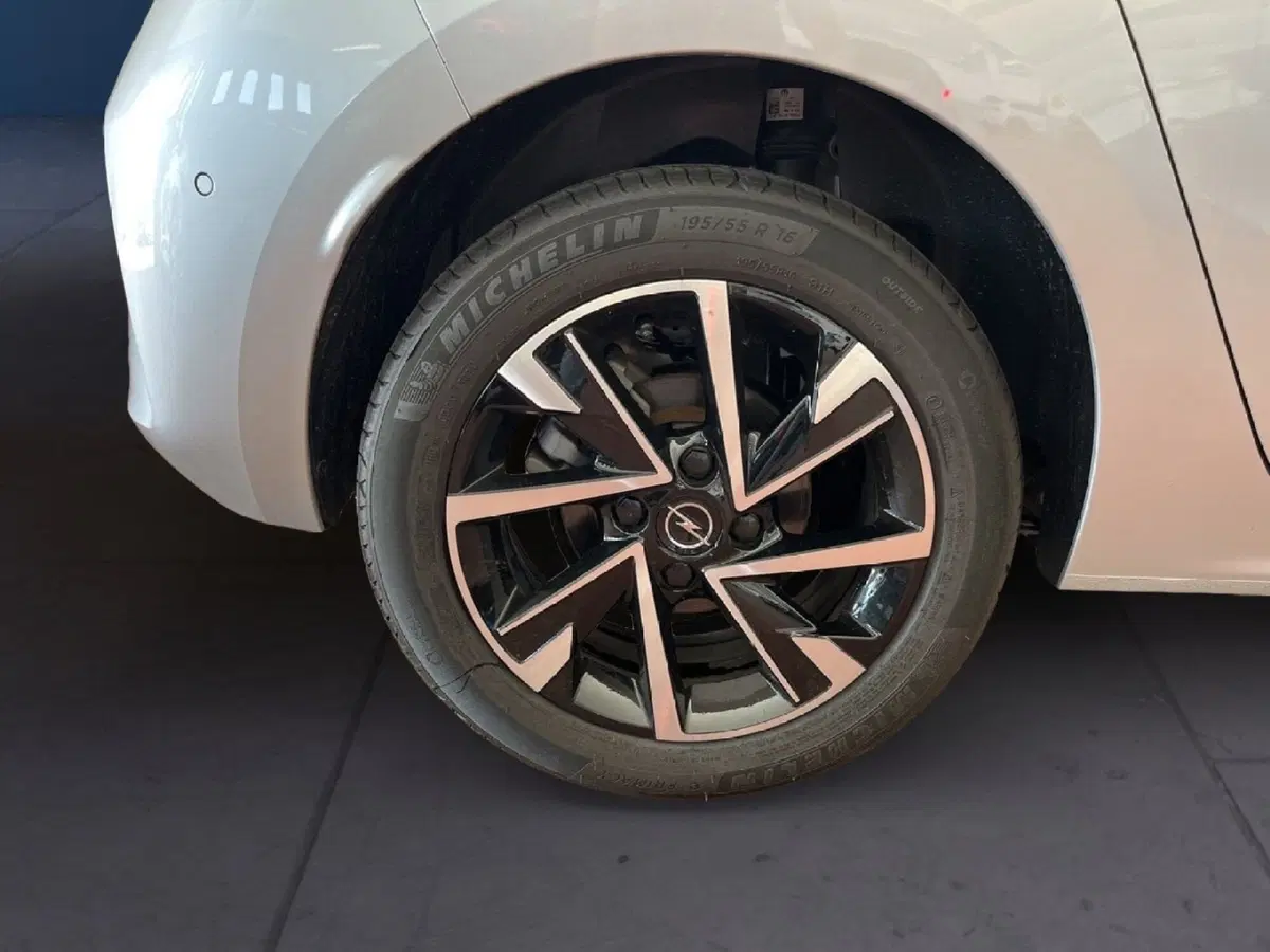 Opel Corsa usata a Torino (7)