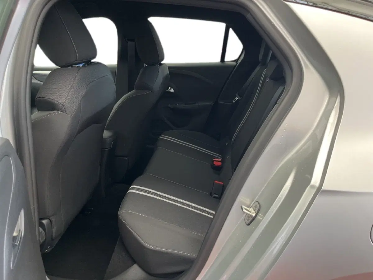 Opel Corsa usata a Torino (9)