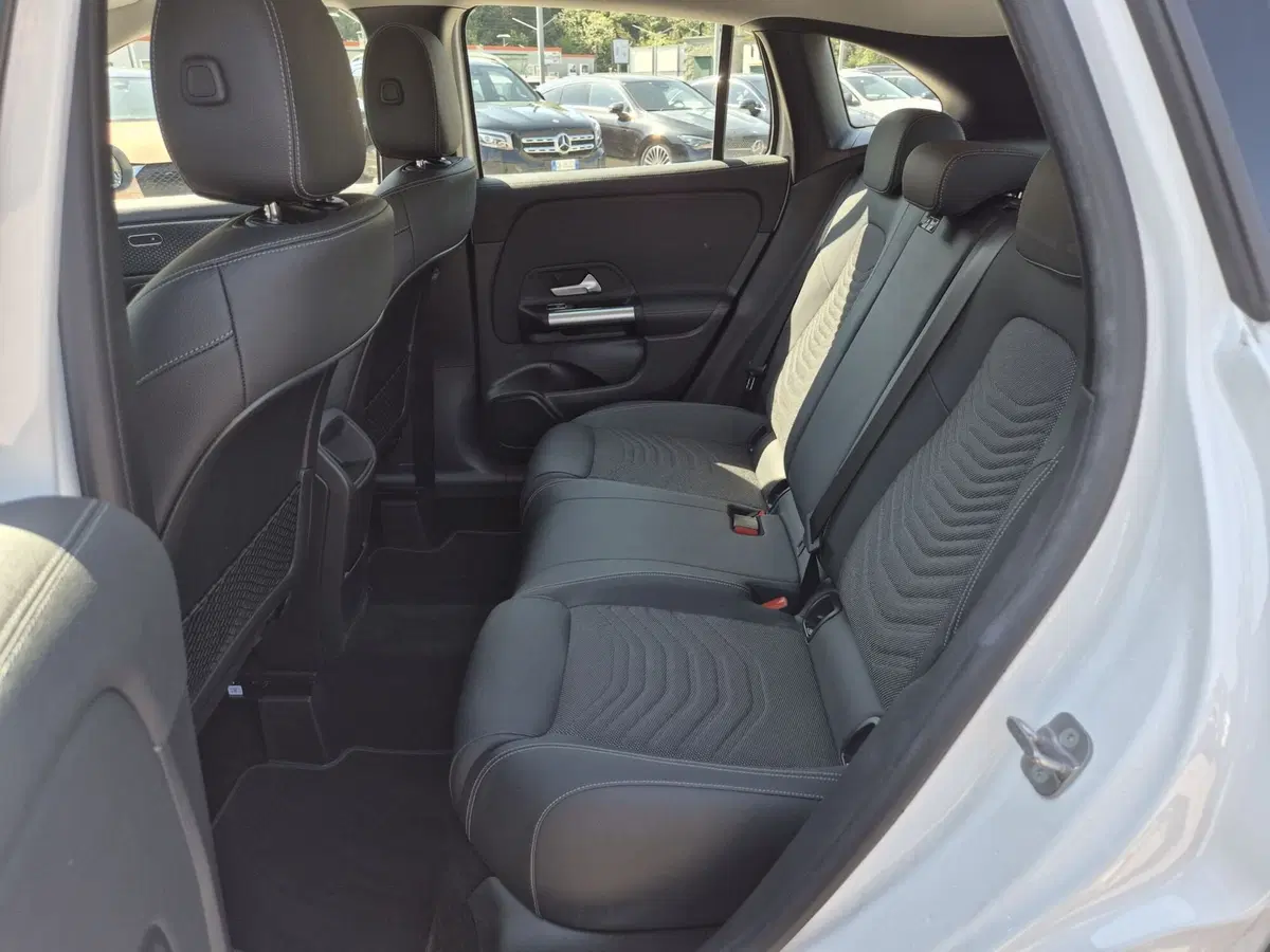 Mercedes-Benz GLA SUV usata  (7)
