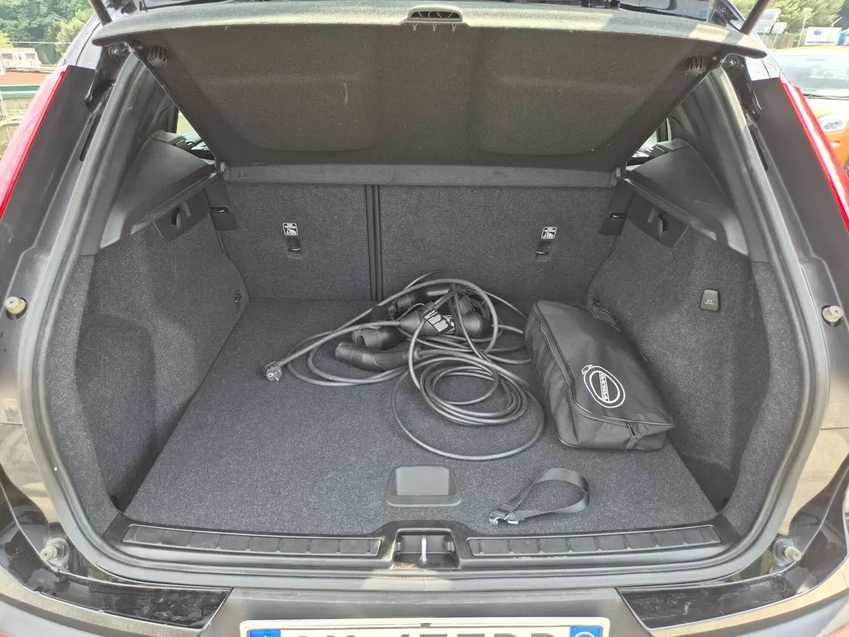 Volvo XC40 usata  (12)