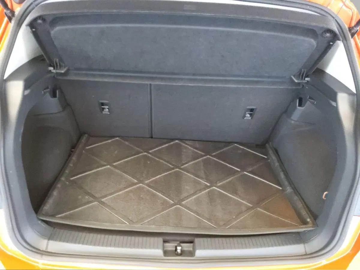 Volkswagen T-Cross usata a Bergamo (12)