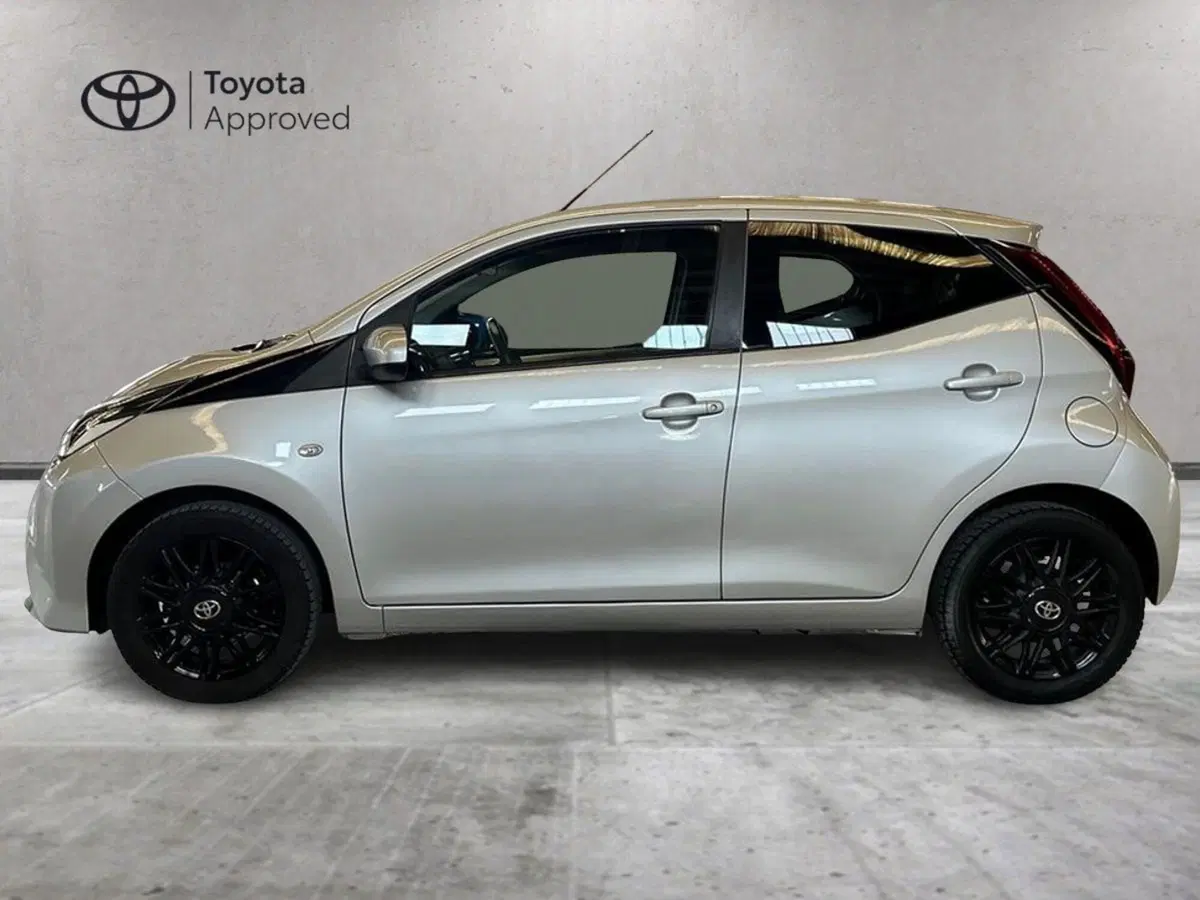 Toyota Aygo usata a Milano (4)